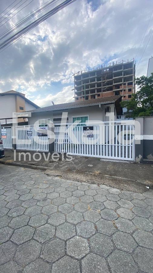 Casa Semi Mobiliada Com 03 Quartos Ilha Da Figueira - Jaraguá Do Sul
