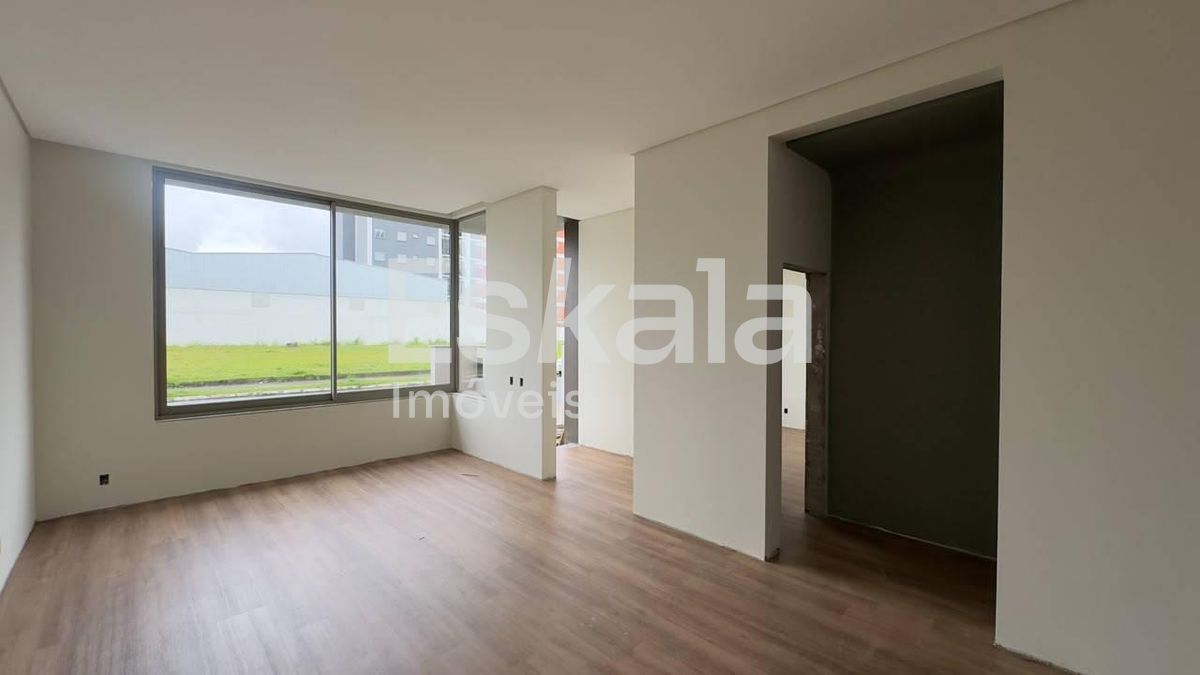Casa Semimobiliada Com 01 Suíte Master + 02 Dormitórios Rau - Jaraguá Do Sul