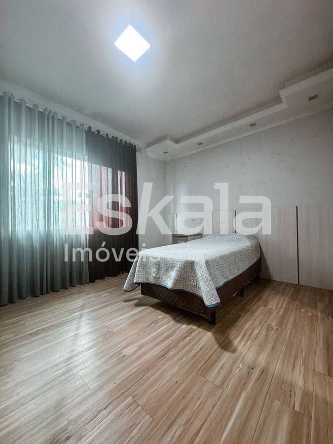 Casa Alto Padrão Mobiliada com 01 Suíte + 03 Quartos Vila Lalau - Jaraguá do Sul