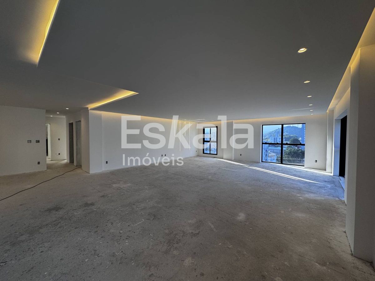 Apartamento Alto Padrão com 04 Suítes - Bairro Vila Nova, Jaraguá do Sul