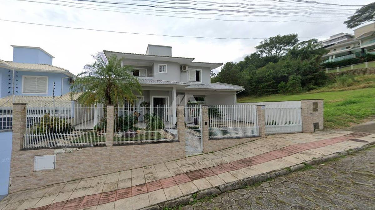Casa no Jardim Germânia com 4 dormitórios