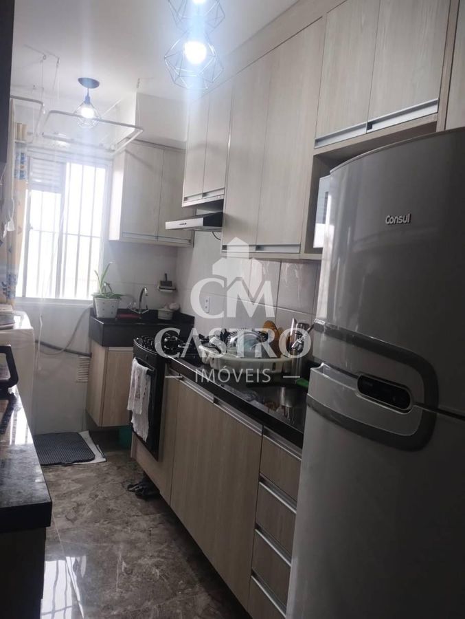 Apartamento 2 quartos em Jardim da Laranjeira (Zona Leste), São Paulo. Cozinha funcional com móveis planejados.