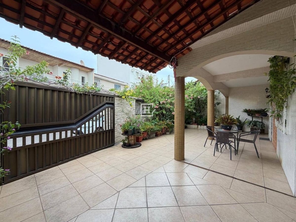 Casa com 6 quartos, Luzia - Aracaju