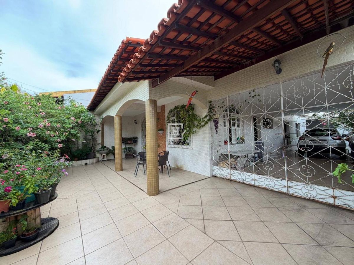 Casa com 6 quartos, Luzia - Aracaju