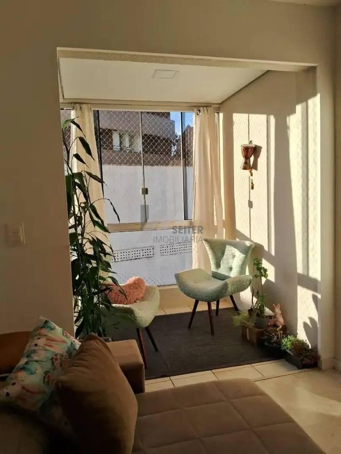 Apartamento com 2 quartos 1 vaga Córrego Grande Florianópolis