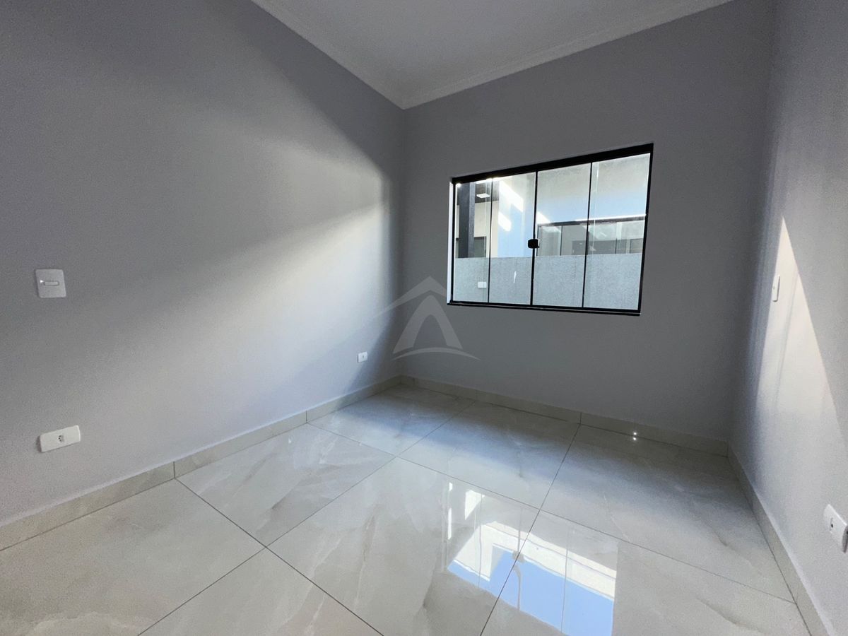 Casa, 3 quartos sendo 1 suíte, mariluz