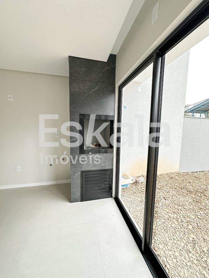 Casa geminada com 02 dormitórios + 01 suíte com close são luís - jaraguá do sul