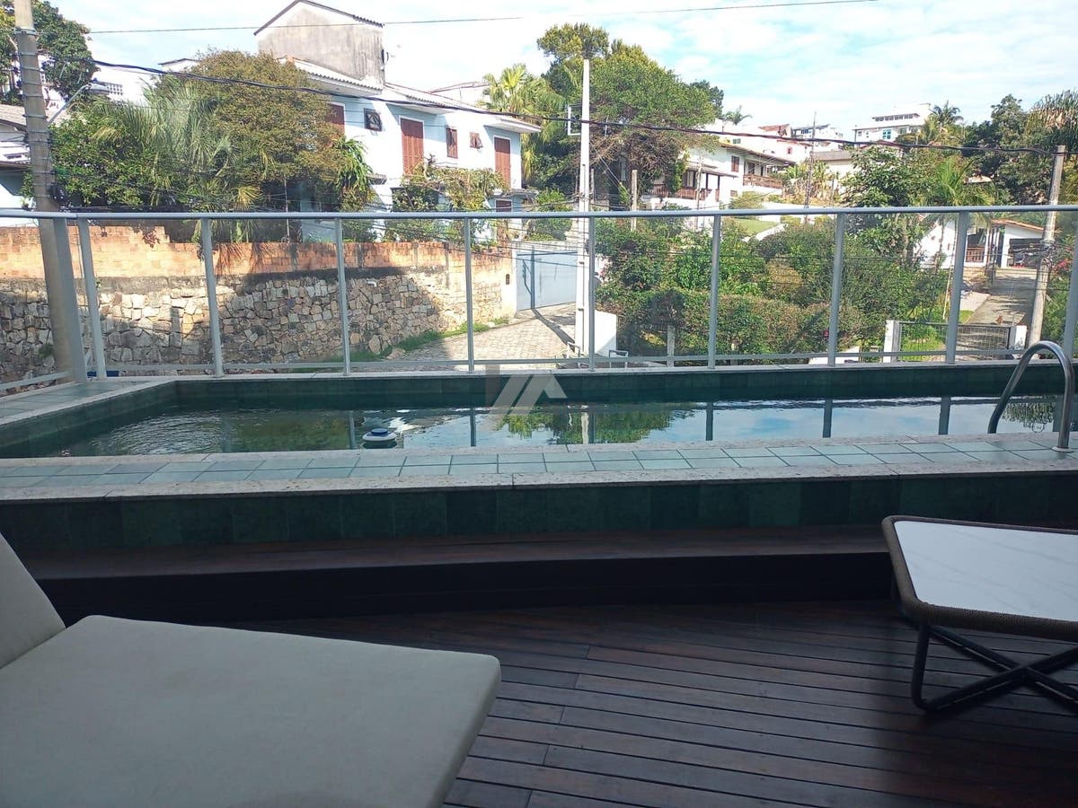 Apartamento 2 dormitórios no João Paulo