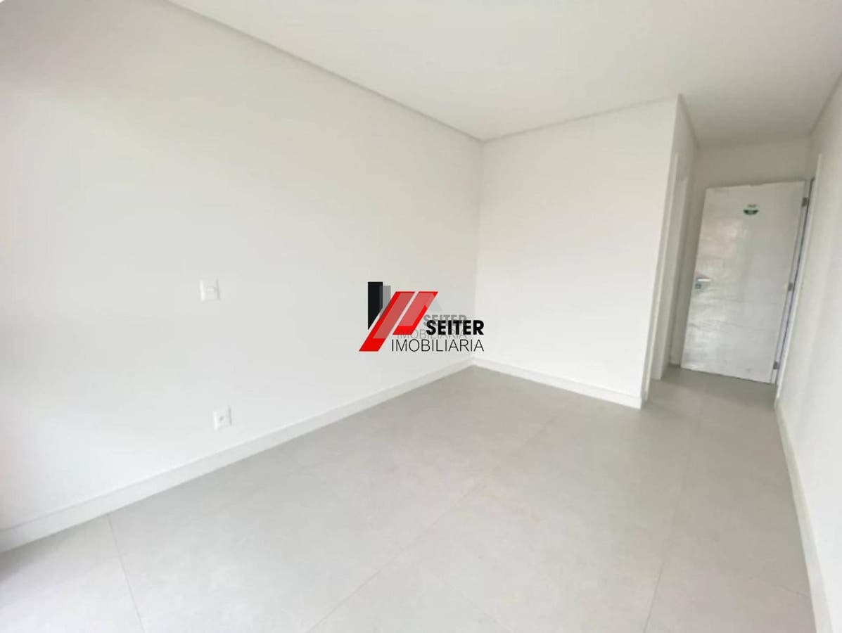 Apartamento a venda com 2 dormitórios em jurere florianópolis