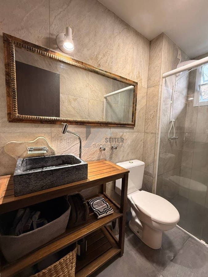 Apartamento com 1 Quarto, Itacorubi - Florianópolis