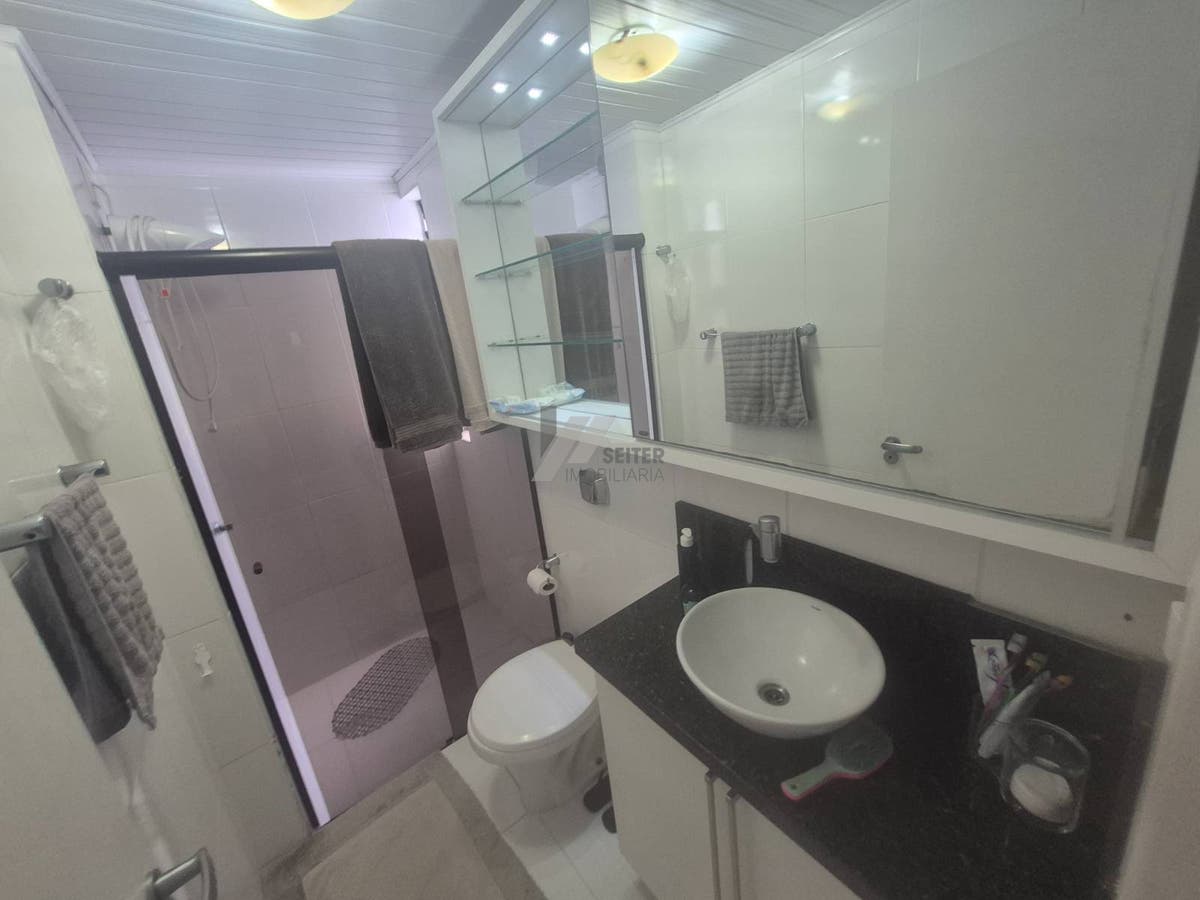 Apartamento com 2 quartos, Carvoeira - Florianópolis