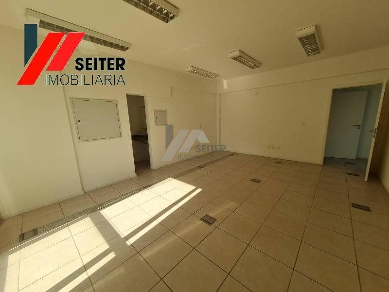 Conjunto de Salas Comerciais a Venda em Florianópolis - foto 21