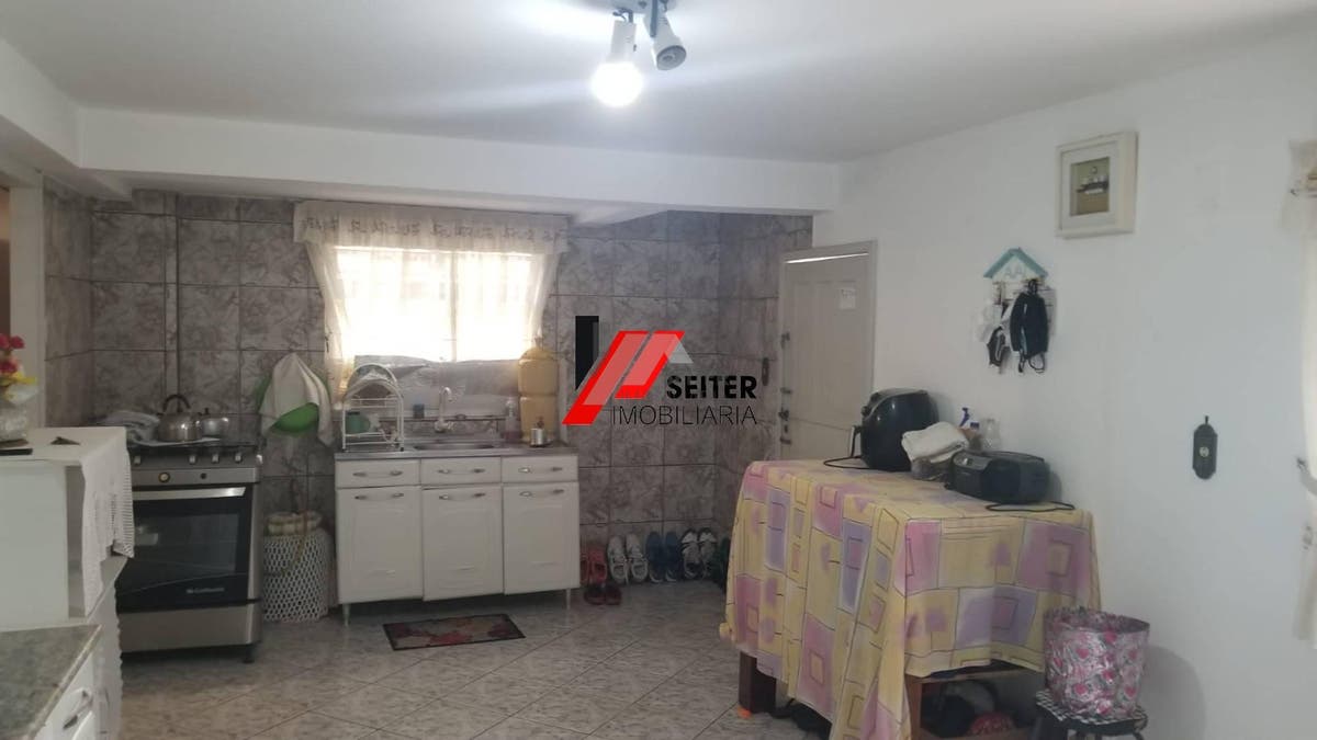 Casa 3 dormitórios com suite venda Pantanal Florianópolis