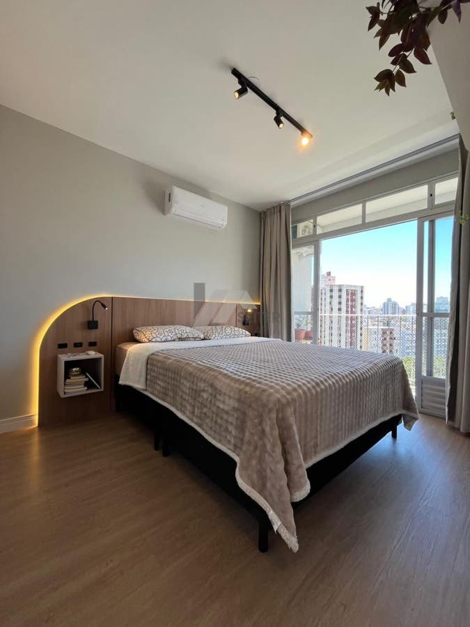 Apartamento com 2 quartos, Centro - Florianópolis
