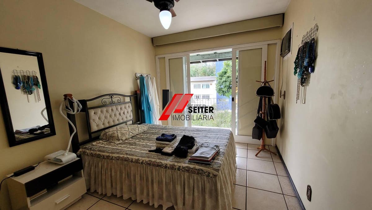 Casa com 4 quatro quartos para locação trindade florianópolis
