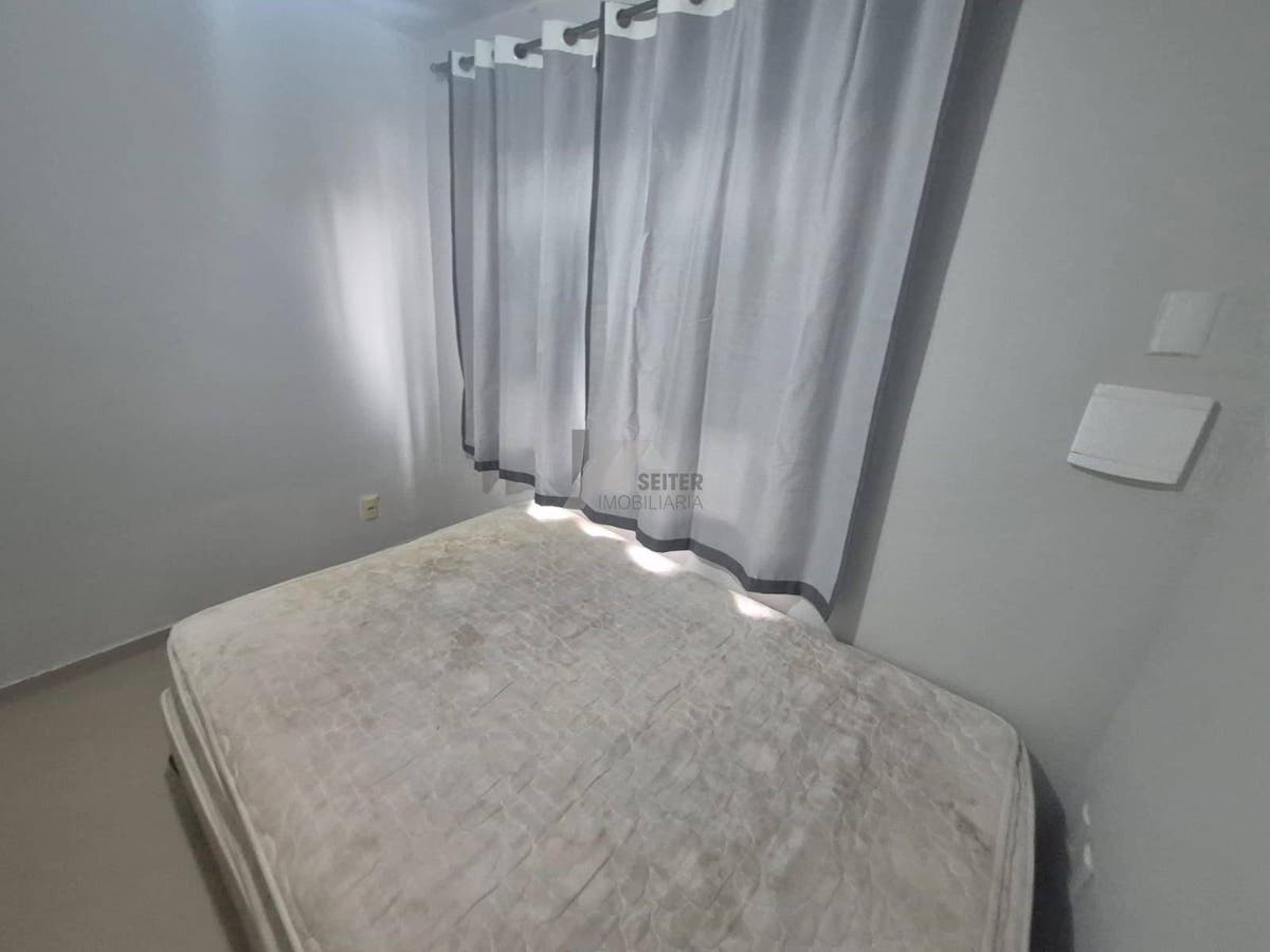Ktinet com 1 quarto para alugar na trindade