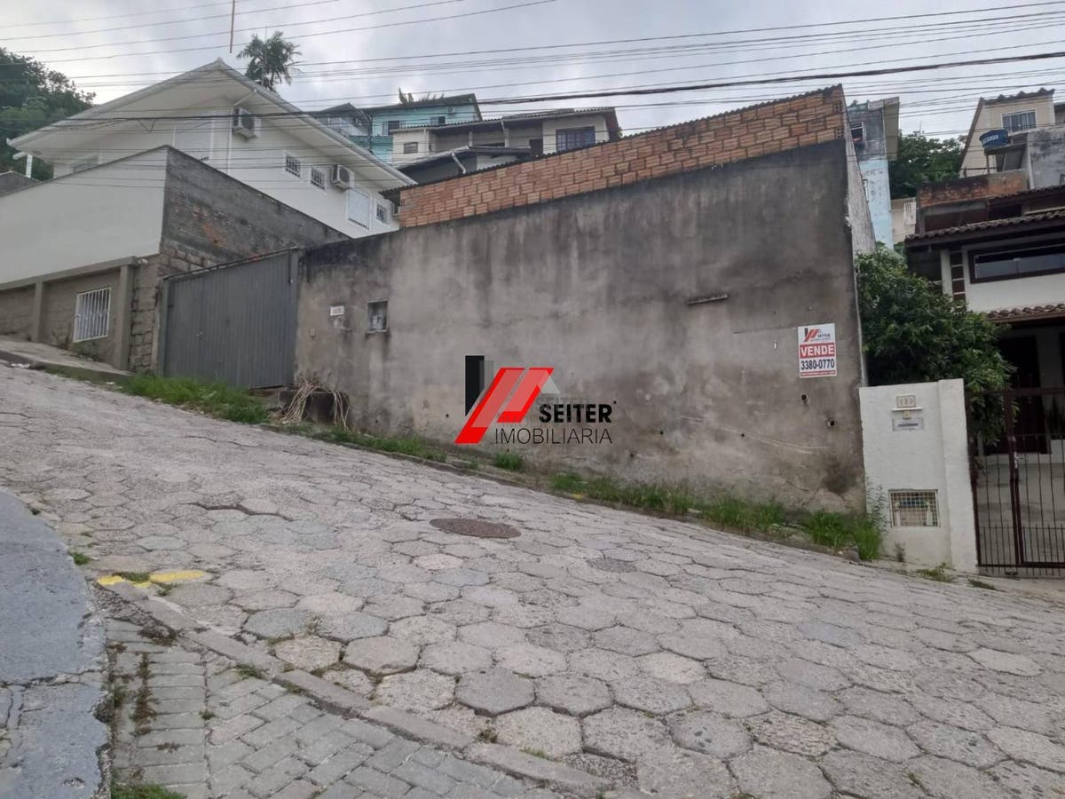 Terreno a venda proximo da UFSC Carvoeira 310 metros quadrados
