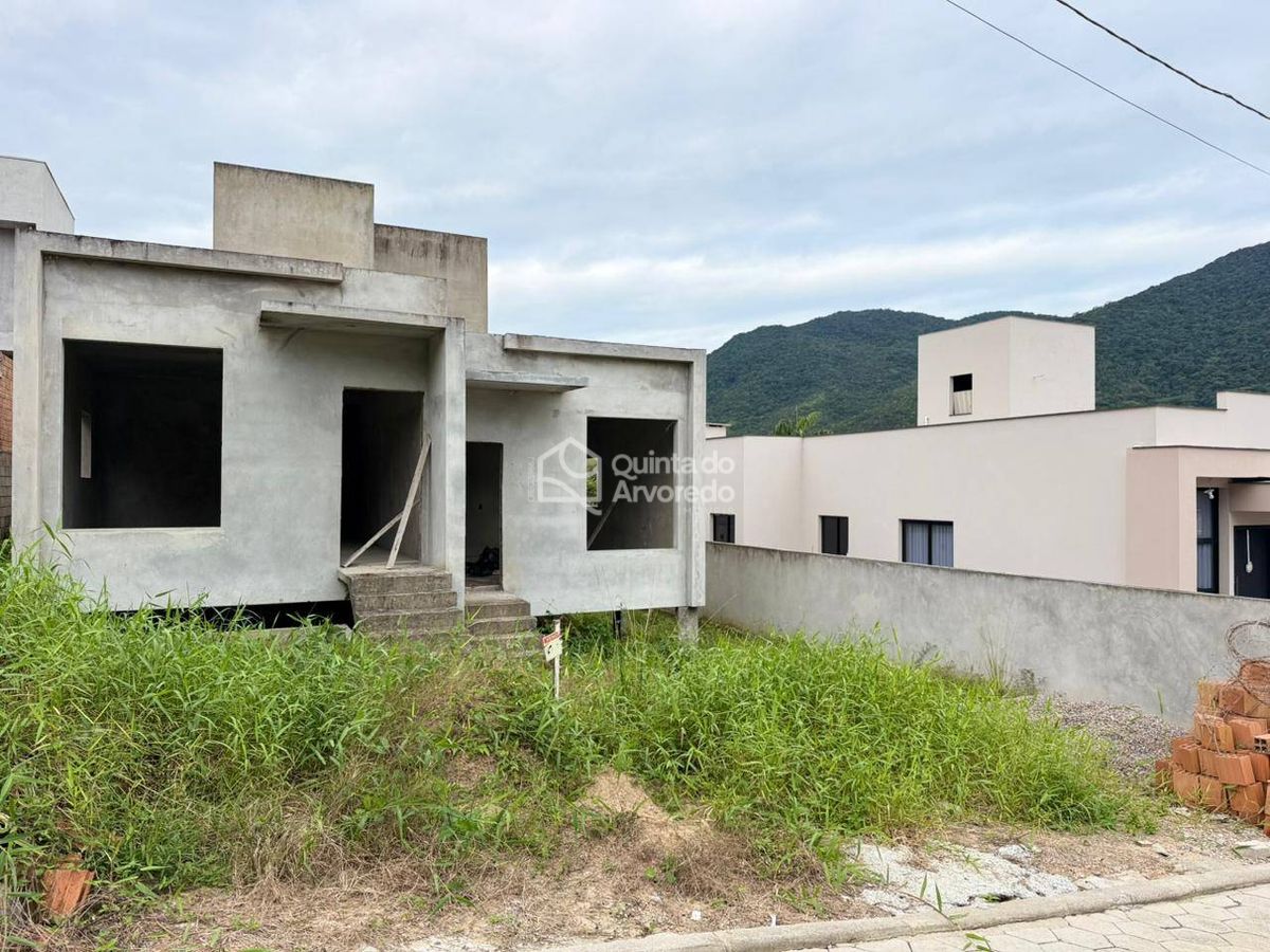 Casa Areias de Baixo - Casa em Areias de Baixo, Governador Celso Ramos - à venda - Quinta do Arvoredo Imóveis