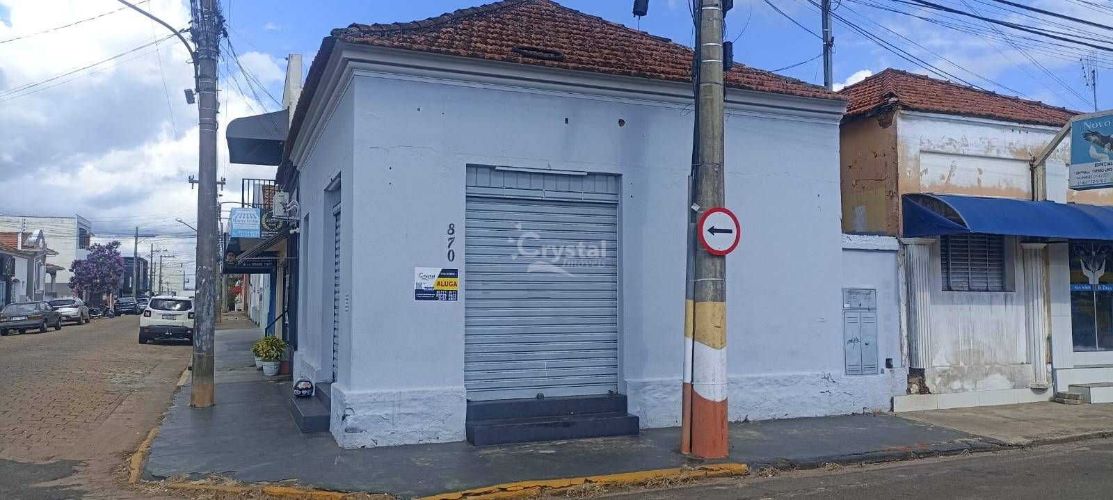 Ponto Comercial com Salão, Cozinha e Banheiro para Alugar no Centro de Avaré. Foto 2