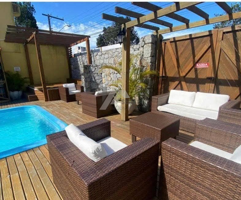 Apartamento de um dormitório para venda no centro de Canasvieiras