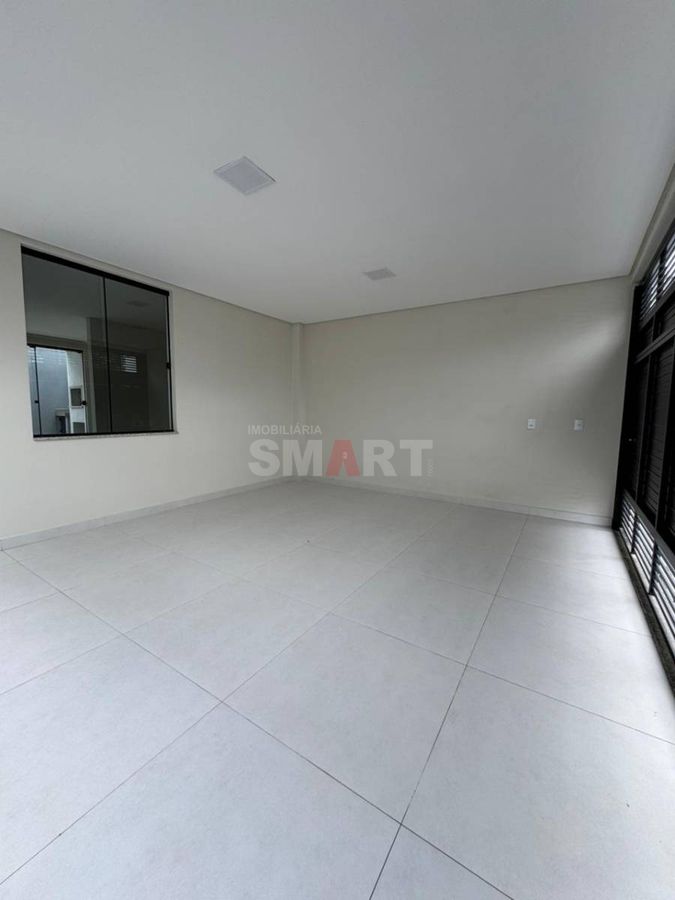 Casa Geminada com 1 Suíte + 2 Quartos na Barra do Rio Cerro