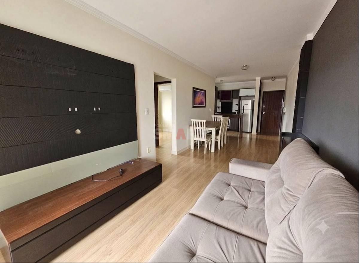Apartamento com 2 quartos e Ampla Área Externa no Água Verde