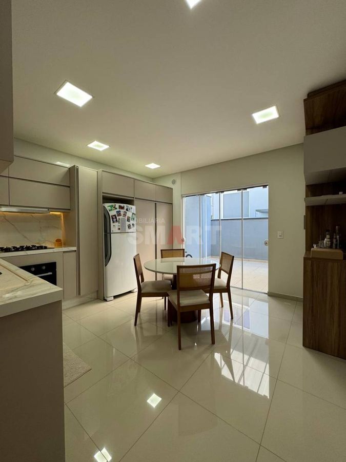 Casa Geminada Semimobiliada com 2 Suítes em Três Rios do Sul