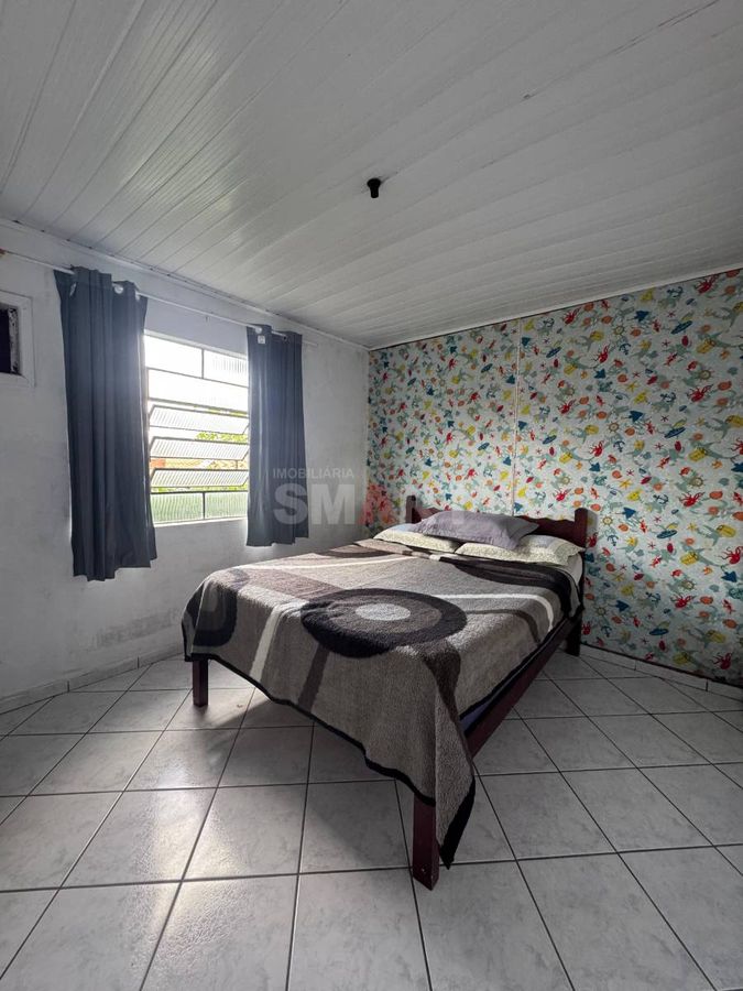 Casa com 3 Quartos no Bairro Rau