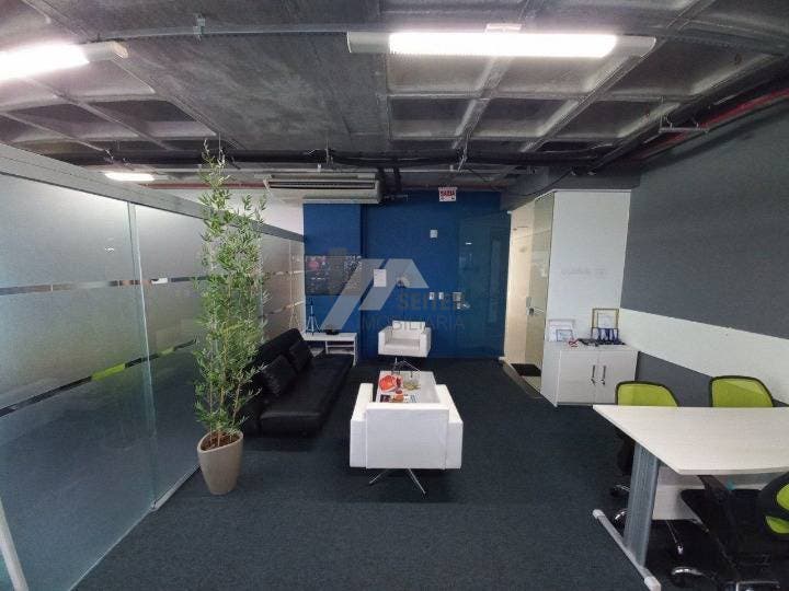 Sala comercial com vista ao Mar a venda