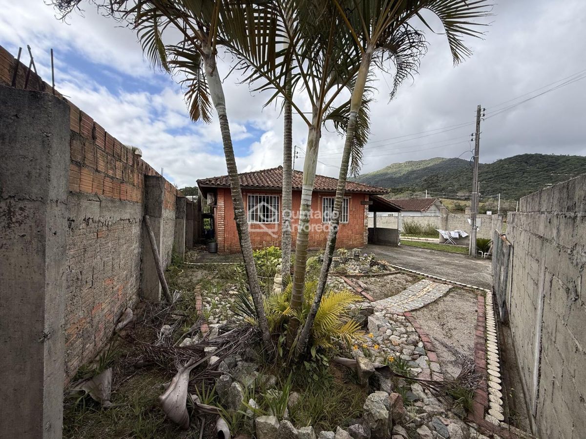 Areias do Meio - Casa em Areias do meio, Governador Celso Ramos - à venda - Quinta do Arvoredo Imóveis