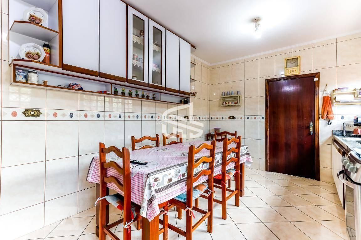 Casa, 4 quartos, 260 m² - Foto 1