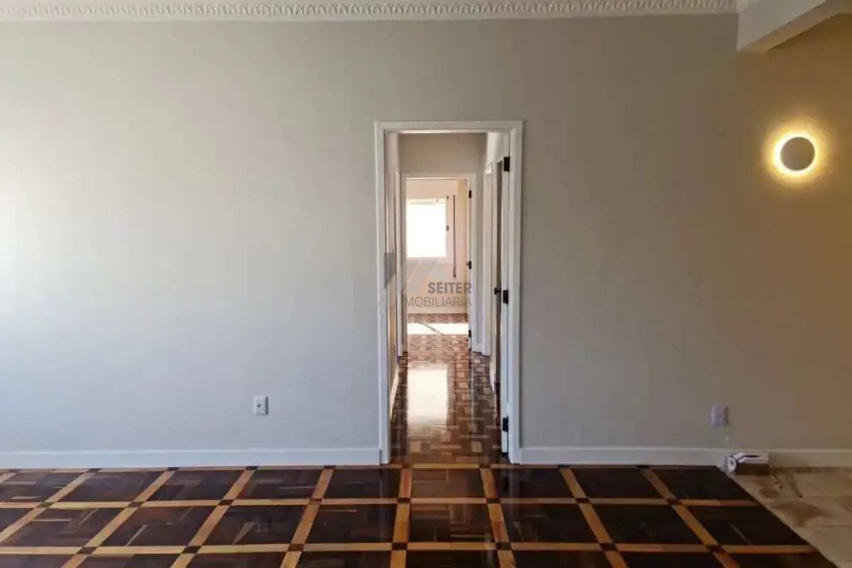 Apartamento 4 dormitórios suite venda Centro Florianópolis