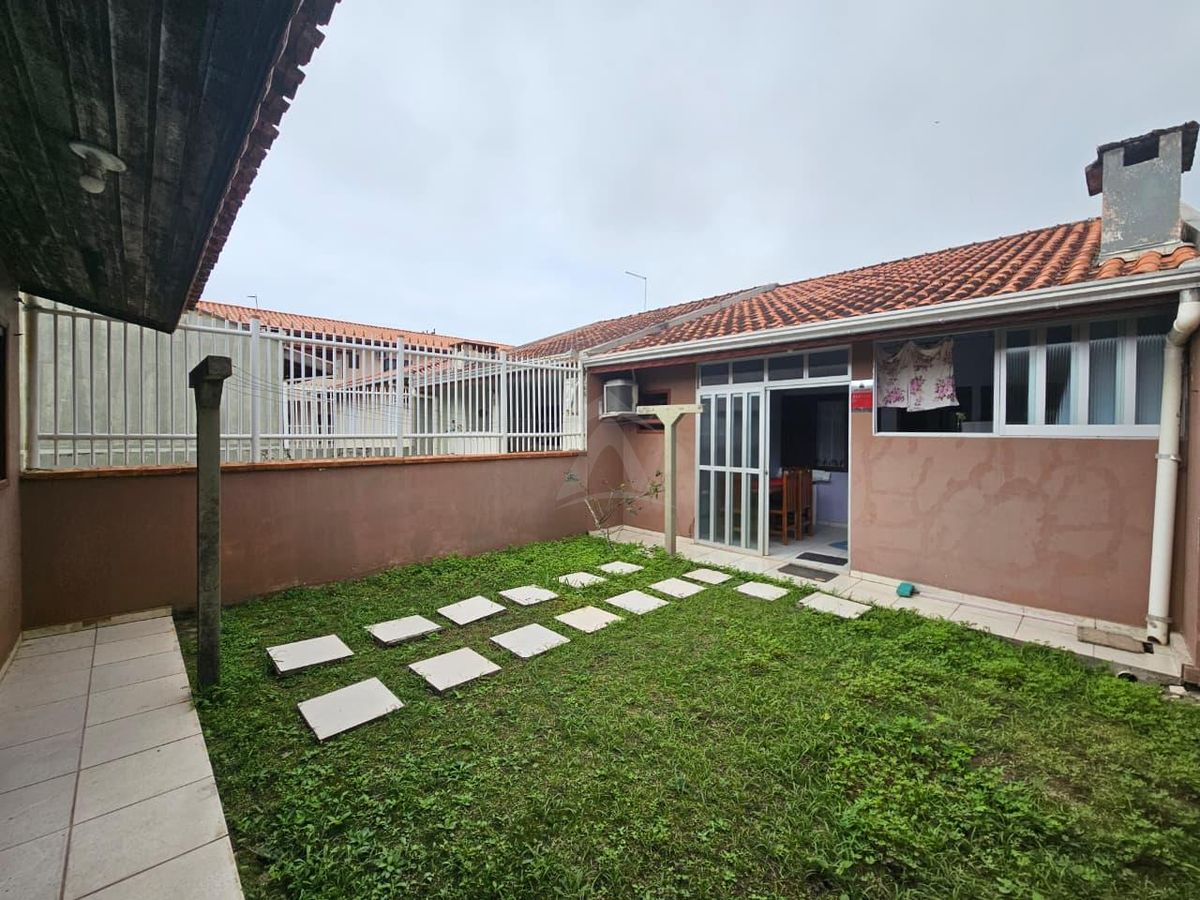 Casa a 200 metros da praia, 2 quartos sendo 1 suíte, bal brasília