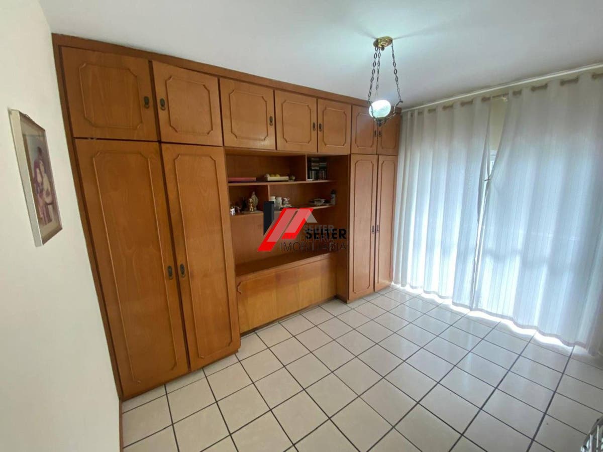 Apartamento com 3 dormitórios à venda no centro de Florianópolis