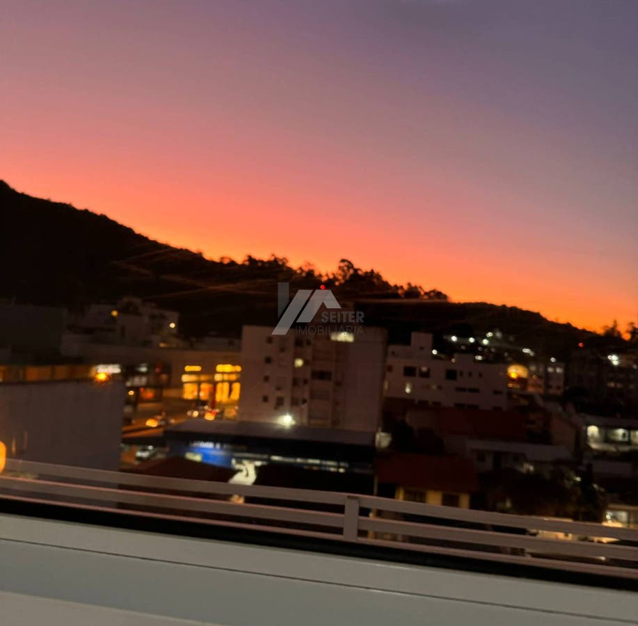 Cobertura 3 suites alugar Trindade florianopolis