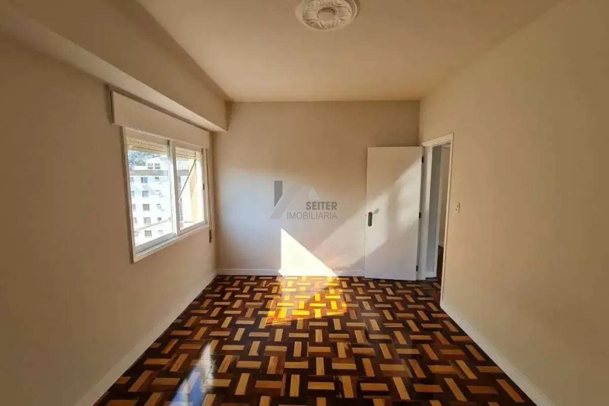 Apartamento 4 dormitórios suite venda Centro Florianópolis