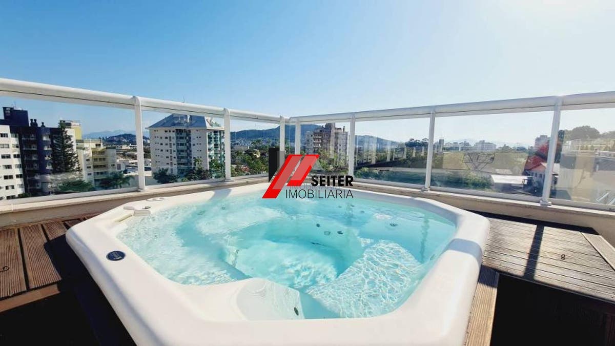 Cobertura 3 suites para alugar no Itacorubi Florianópolis