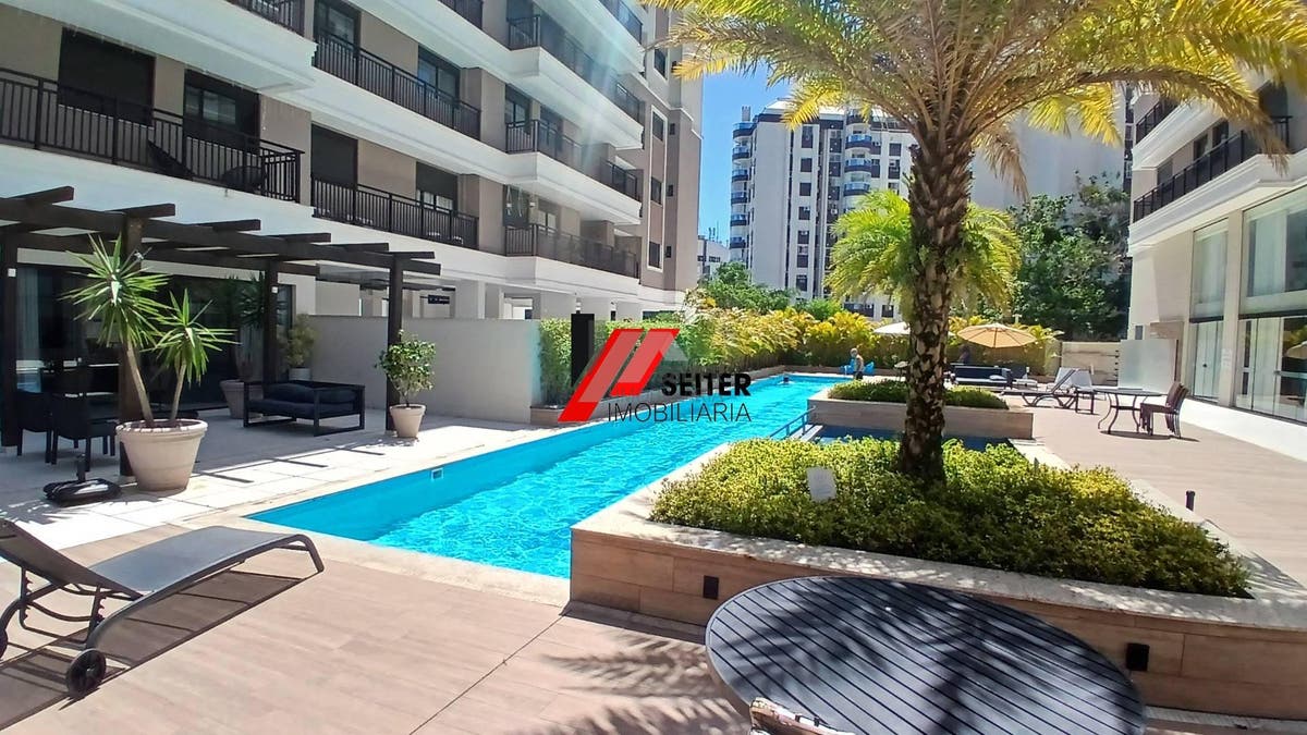 Apartamento de 2 dormitórios à venda no Itacorubi