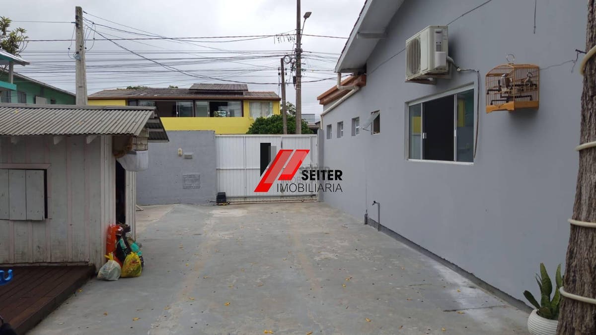 Casa à venda no Rio vermelho