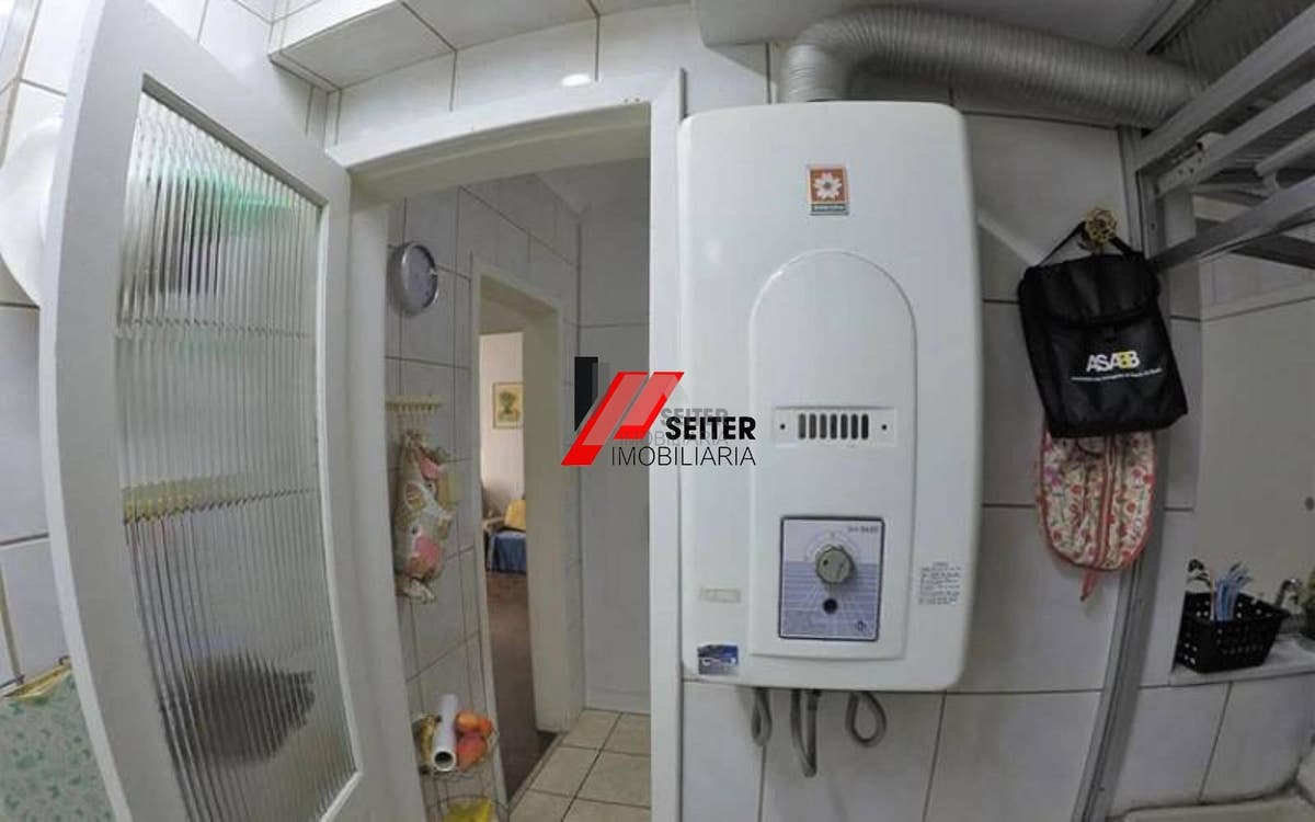 Apartamento de 3 quartos a venda na Av Mauro Ramos Centro