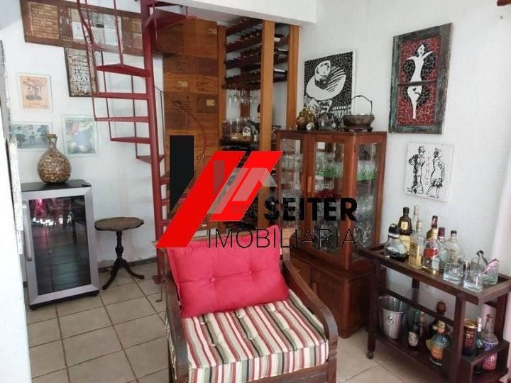 Casa de 4 dormitorios a venda Sambaqui Florianopolis