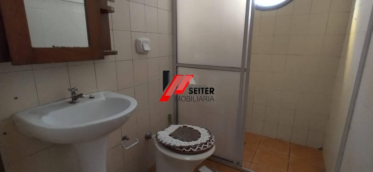 Casa á venda na trindade Florianópolis