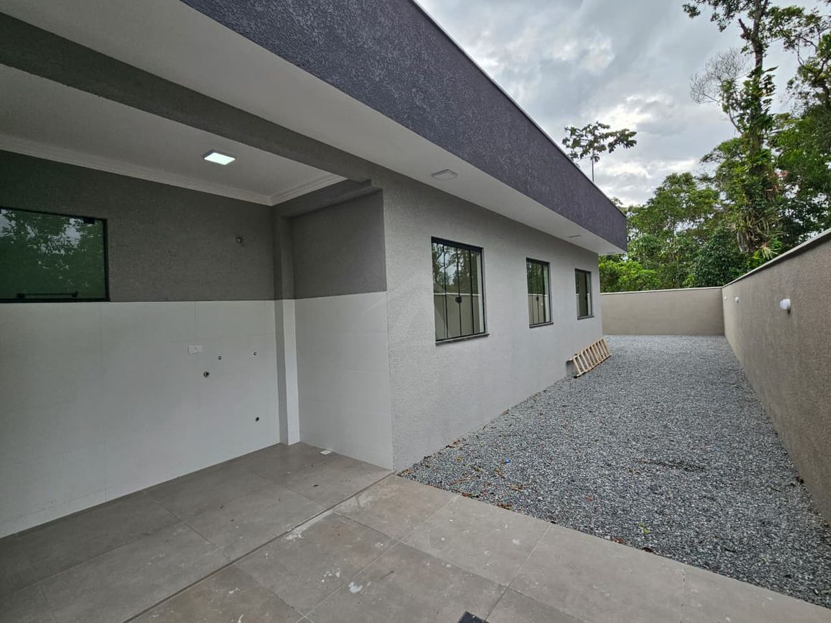 Casa, 3 quartos sendo 1 suíte, bal. Itapoá