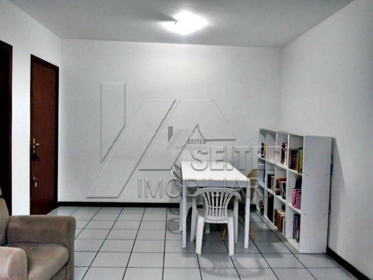 Apartamento de 2 dormitórios a venda Córrego Grande