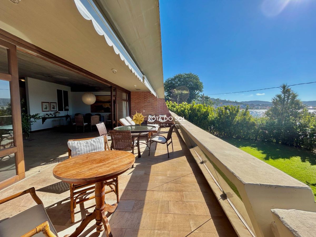 Fragata Residencial Apartamento Frente mar à venda Praia Bombinhas SC