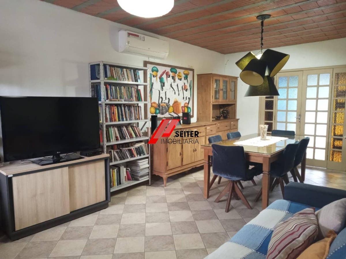 Casa à venda na Barra da Lagoa em Florianópolis.