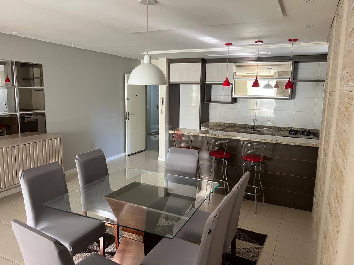 Apartamento 3 quartos semimobiliado com 2 vagas de garagem e box