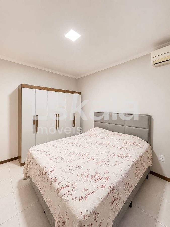 Apartamento Mobiliado com 01 Suíte + 01 Quarto Jaraguá Esquerdo - Jaraguá do Sul
