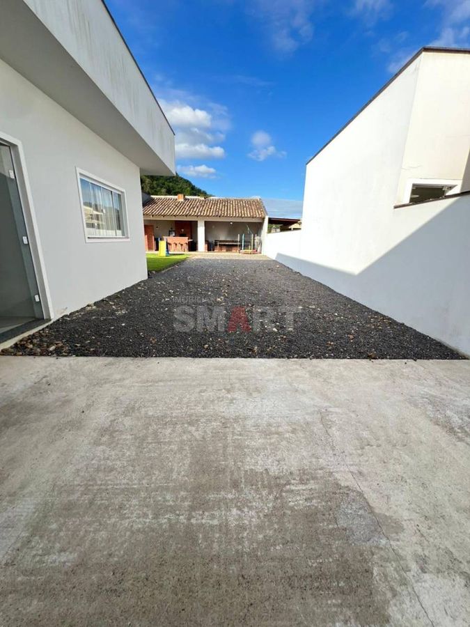 Casa Ampla com 1 Suíte, 1 Quarto e Ampla Área Externa com Churrasqueira em Schroeder - foto 39