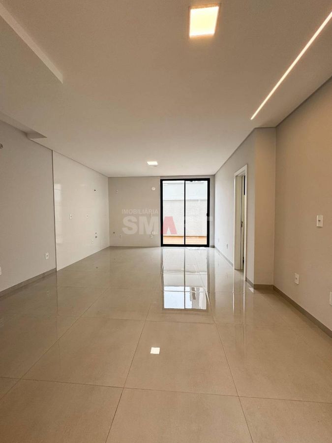 Casa Geminada Suíte+ 2 Quartos com Vaga Coberta